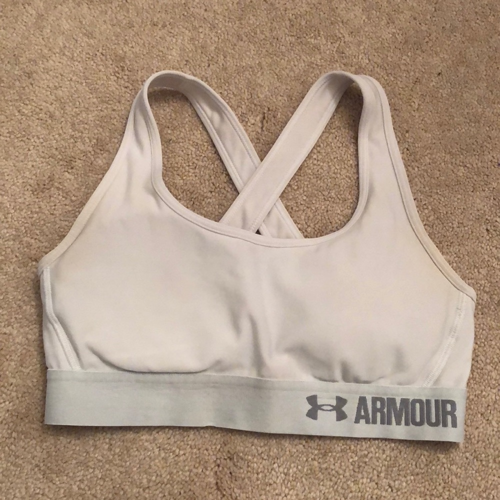 white under armour sports bra